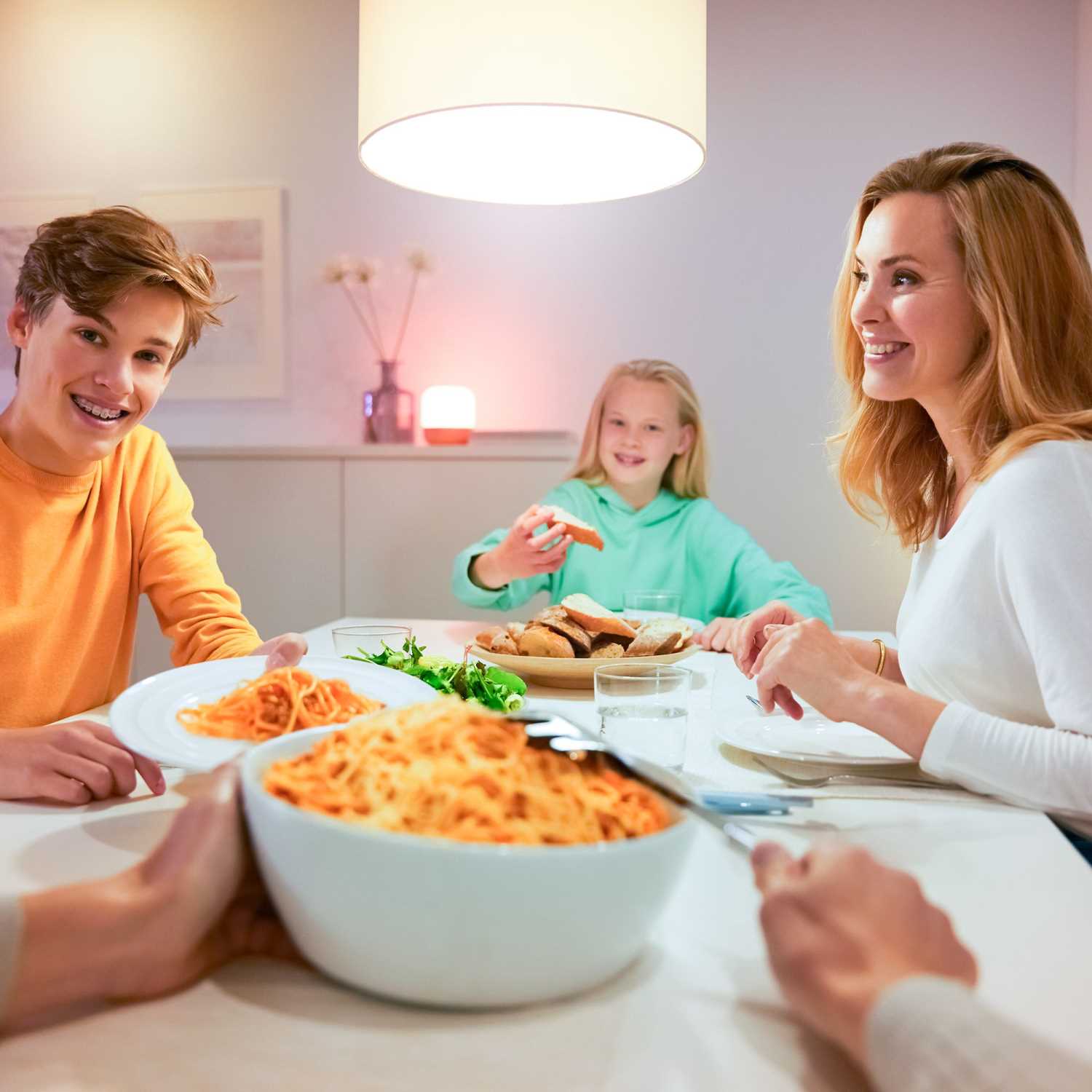 Лампа WiZ Wi-Fi BLE 40WC37E14927-65TW1PF/6