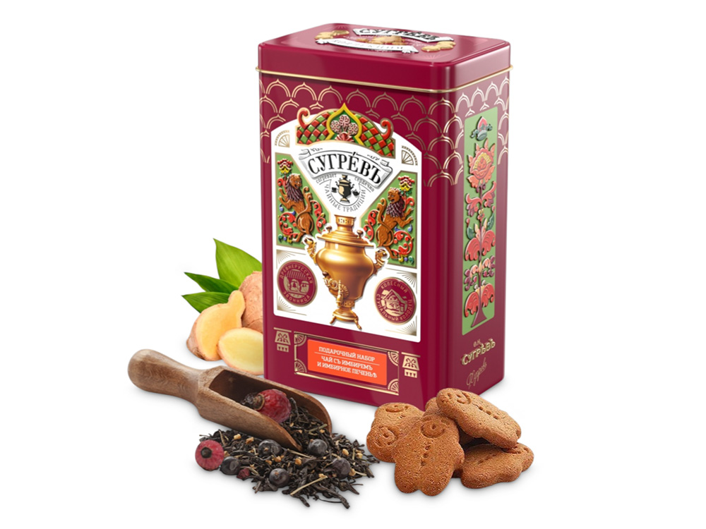 Черный чай и имбирное печенье в подарочной упаковке