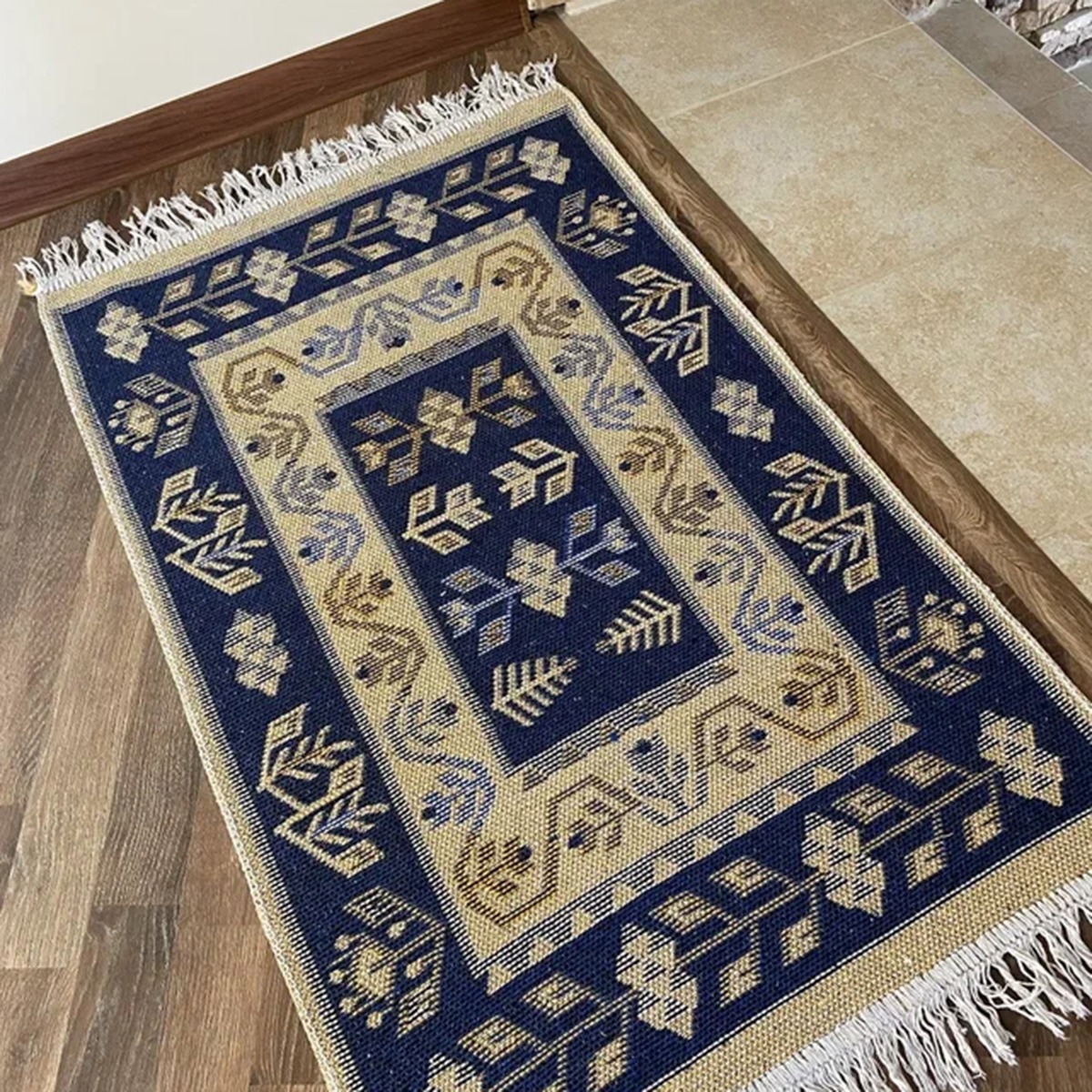 КОВРИК-ПОЛОВИЧОК "KILIM USAK" 60*120 СМ С РИСУНКОМ (СИНИЙ/ БЕЖЕВЫЙ) (1/10) "L'CADESI" UK1371 