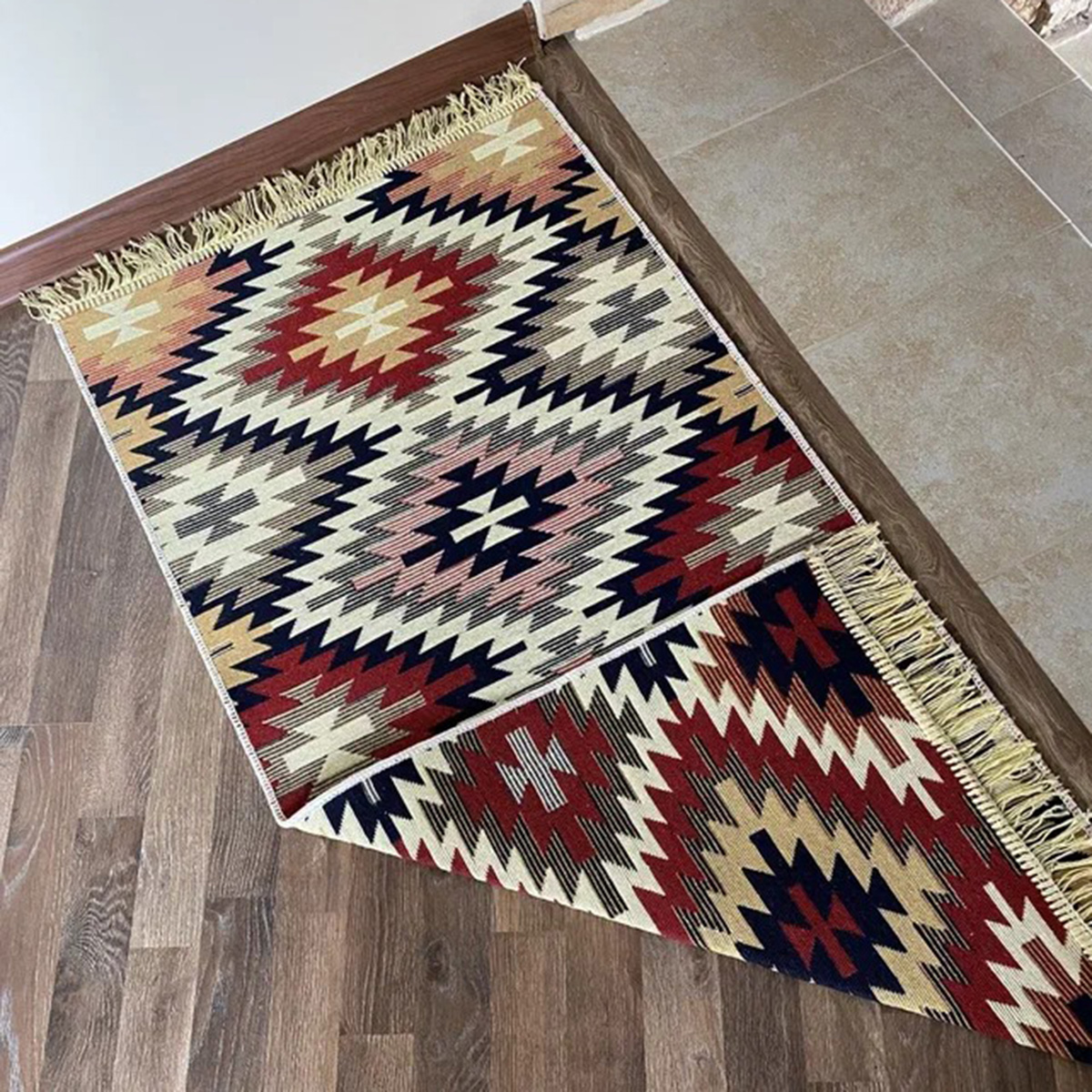 КОВРИК-ПОЛОВИЧОК "KILIM GOLD" 60*90 СМ С РИСУНКОМ (КОРИЧНЕВЫЙ/ БЕЖЕВЫЙ) (1/10) "L'CADESI" 57739 