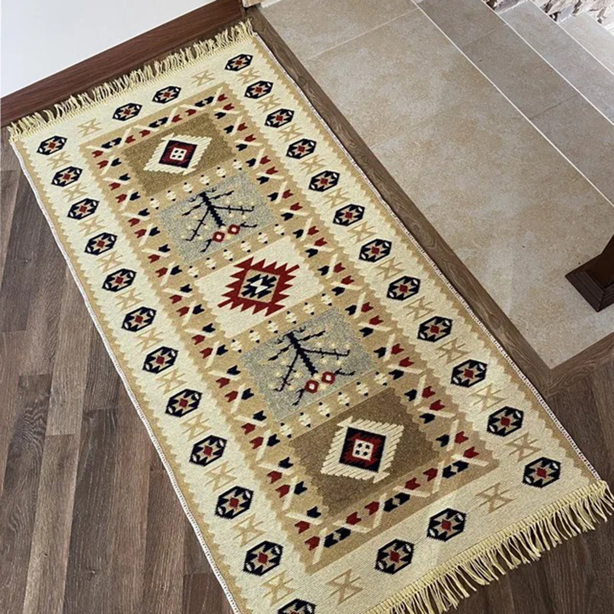 КОВРИК-ПОЛОВИЧОК "KILIM GOLD" 80*150 СМ С РИСУНКОМ (БЕЖЕВЫЙ/ КРАСНЫЙ) (1/10) "L'CADESI" 57234КР 